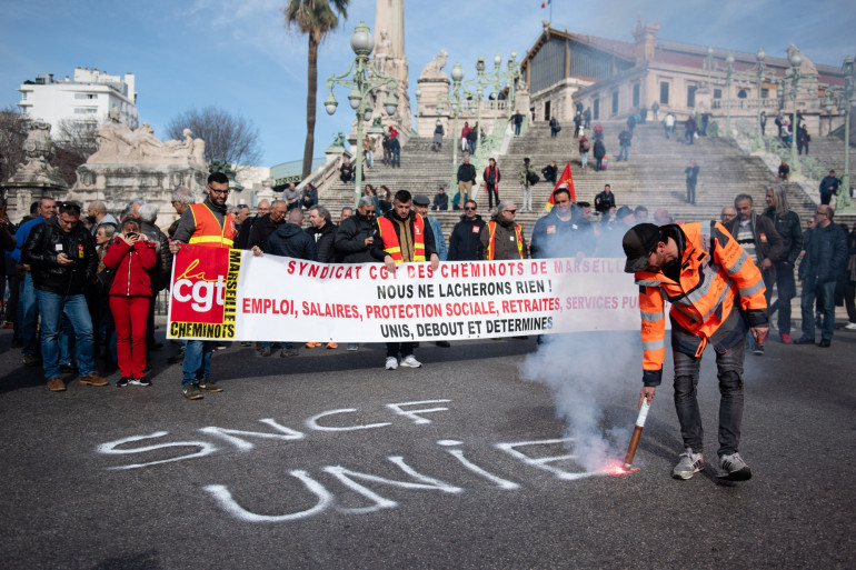 Grève SNCF du 8 mai 2024 : Contrôleurs et CGT en Mouvement – Nos Solutions Taxi/VTC